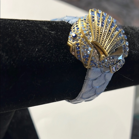 Heidi Daus Gold and Blue Fish Design Bracelet. WA431. Watch hidden behind fin - Picture 5 of 13